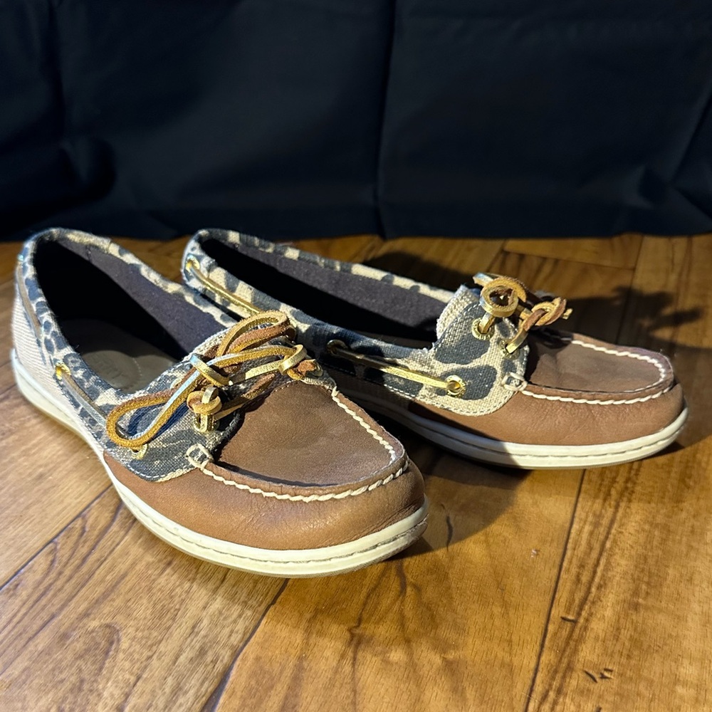 Sperry loafer shoes leopard